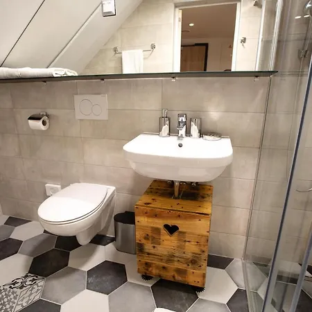 Becycle Sustainable And Travel 3* Maribor