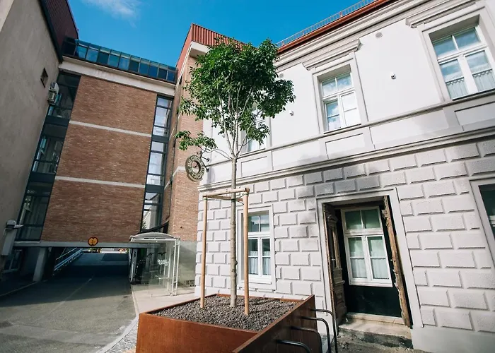 Becycle Sustainable And Travel 3*