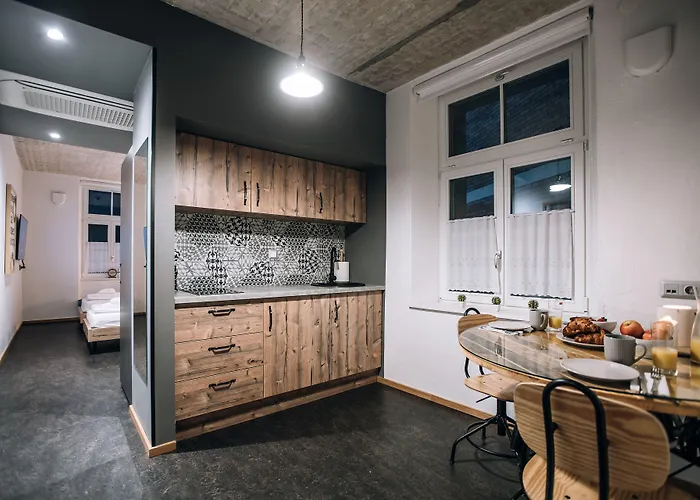 Becycle Sustainable And Travel 3*